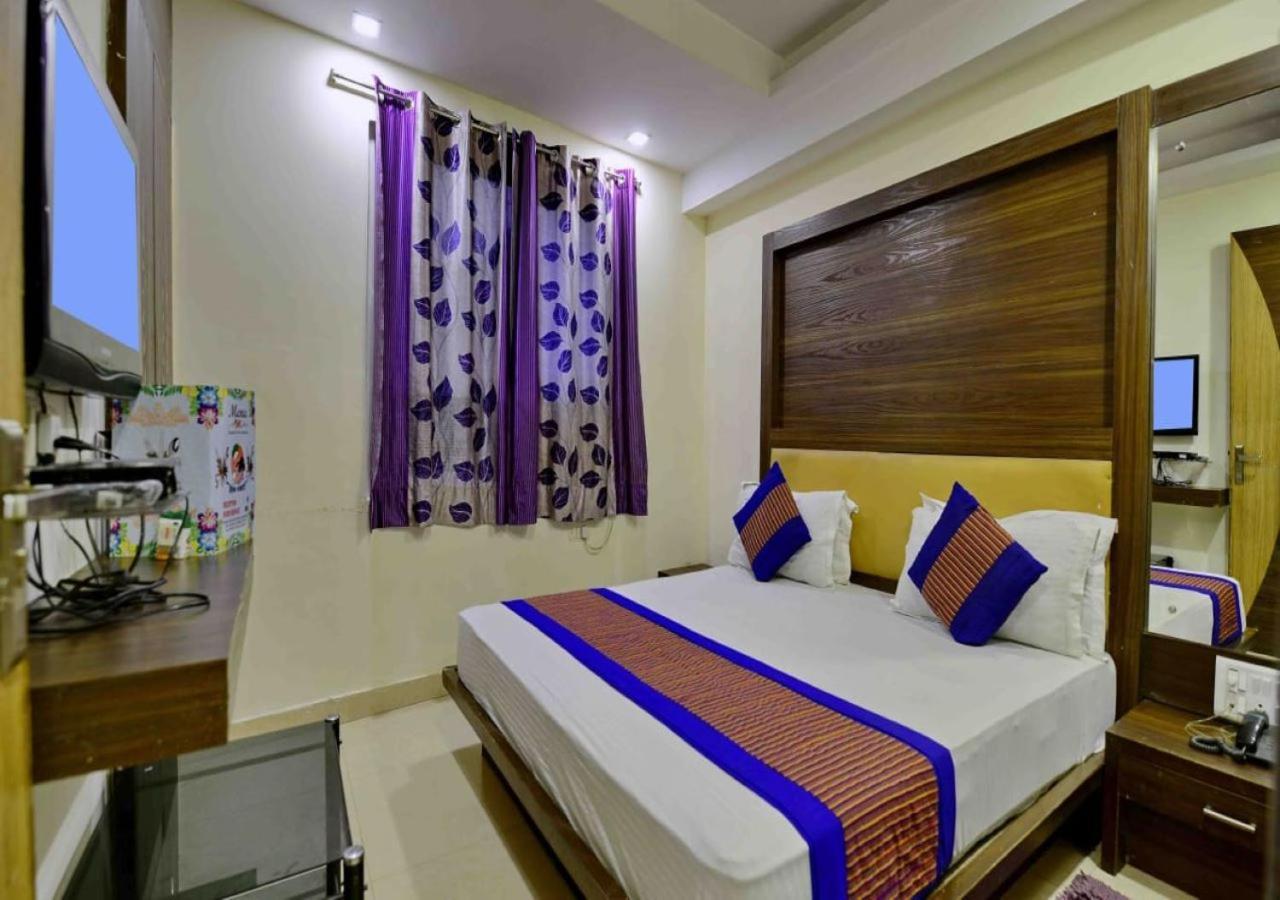 Hotel Perfect Spot- Main Bazar - Walking Metro Station New Delhi Exterior photo